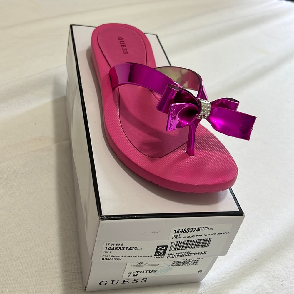 COPY - Guess Flip Flops